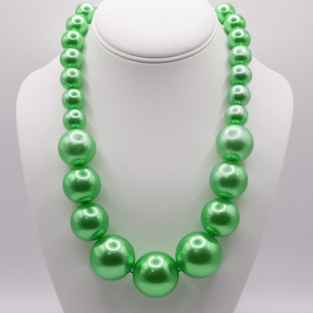 Green Fat Pearl Bead Chunky Jewelry Necklace -Shiny